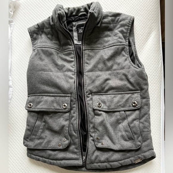 Men's Grey Buckle Black Small Vest - Picture 1 of 3